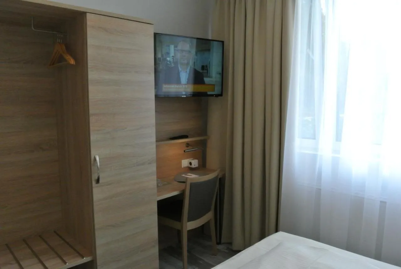 Kemnater Hof Apartments Ostfildern 3*,